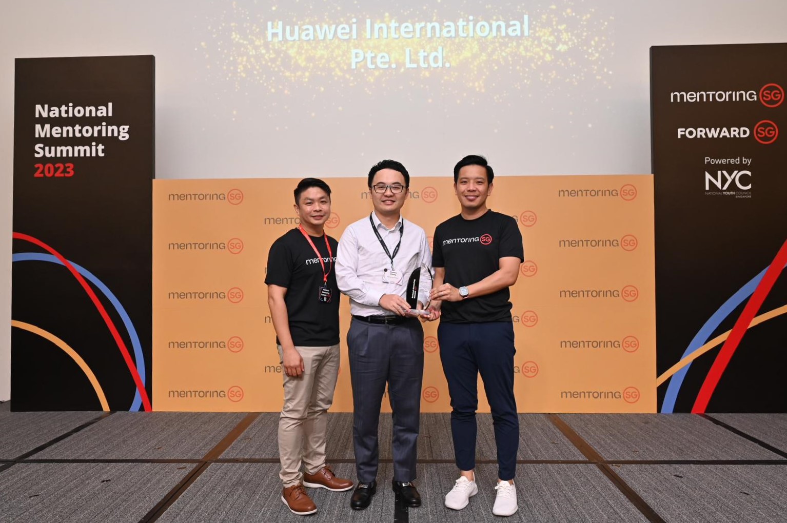 Huawei Achieved Corporate Excellence Award in Singapore